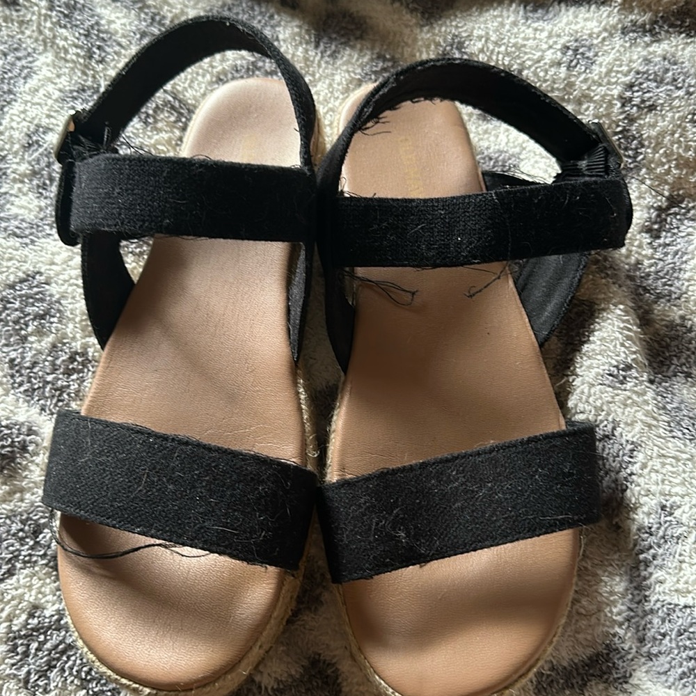 WOMENS OLD NAVY SANDALS SIZE 9